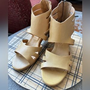 Mustard color Spring Step sandals